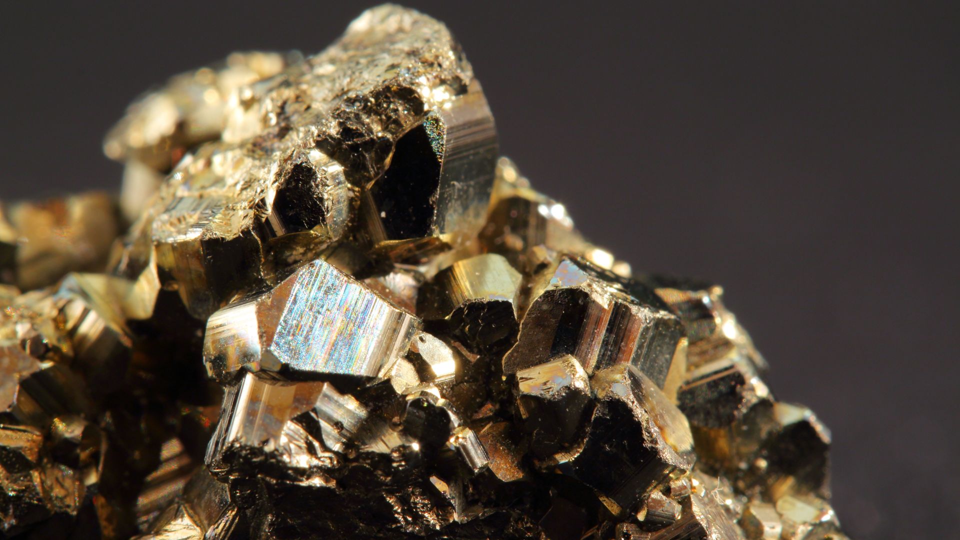 piryt właściwości