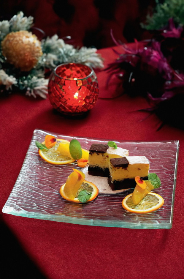 Pomarańczowy sernik na pierniku