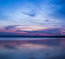 Ten kolor aury króluje w sierpniu 2024