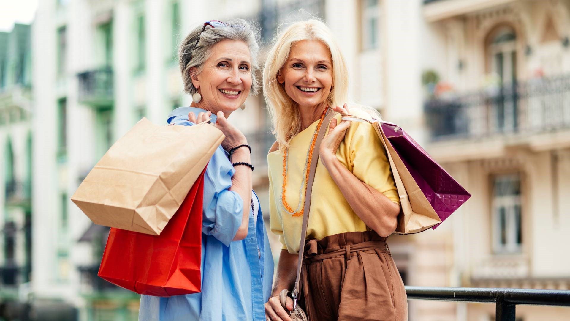 Wskazano 3 znaki zodiaku, którym w sierpniu 2024 Fortuna nie pożałuje pieniędzy