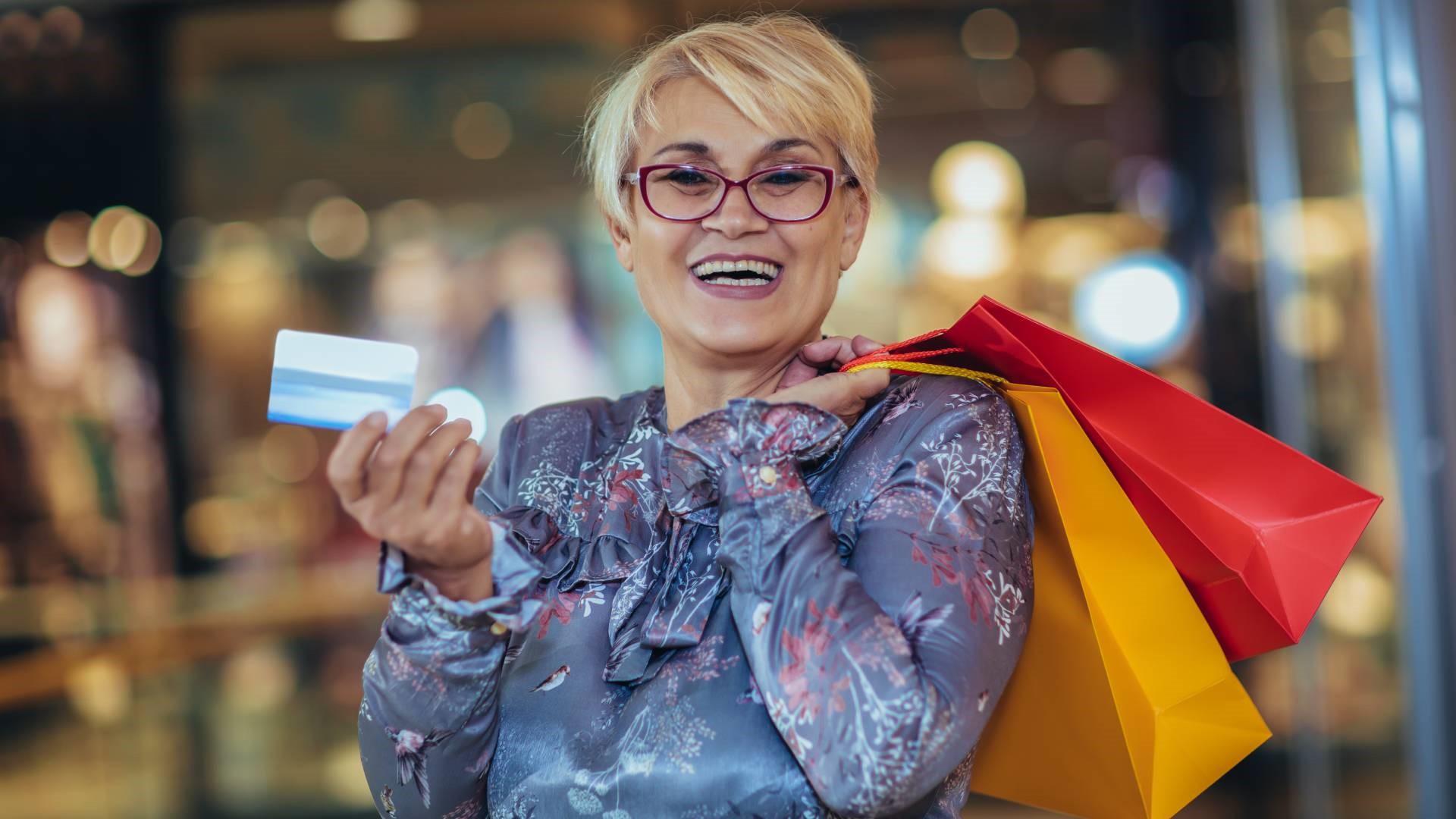 Wskazano 3 znaki zodiaku, które w sierpniu 2024 będą opływać w bogactwa