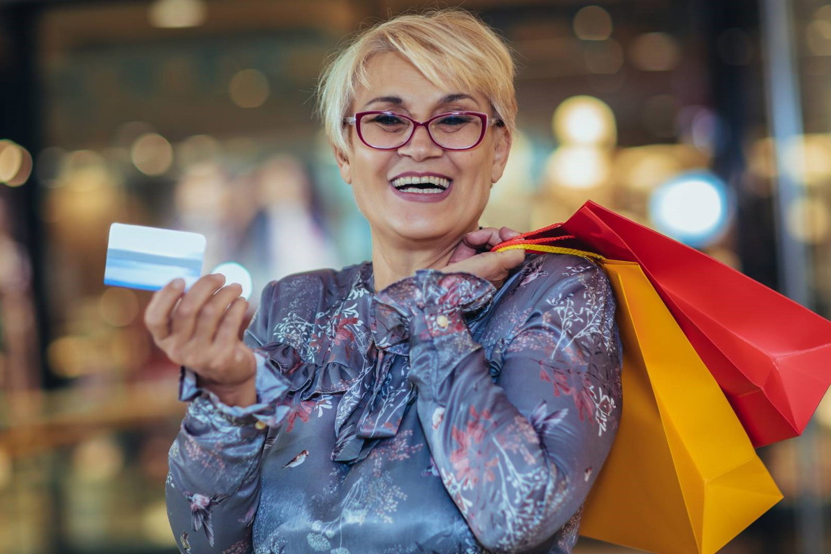 Wskazano 3 znaki zodiaku, które w sierpniu 2024 będą opływać w bogactwa