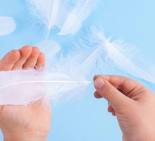 Wskazano 3 znaki zodiaku, które w sierpniu 2024 r. dotknie ręka anioła