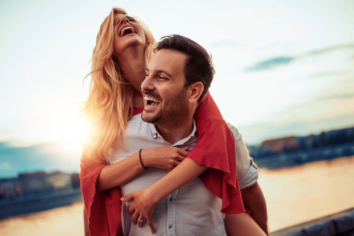 Wskazano 3 znaki zodiaku, które w lipcu 2024 wpadną w sidła miłości
