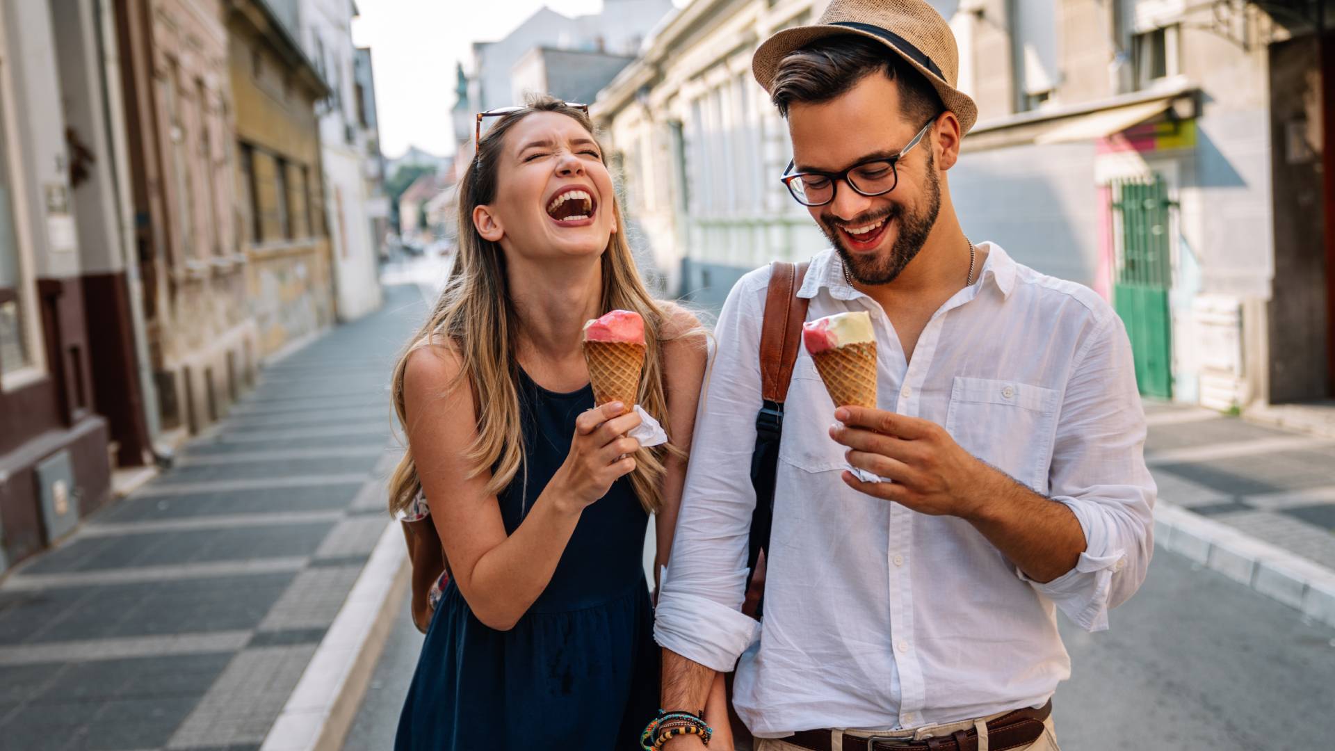 Miej przy sobie 1 drobiazg, a miłość zapuka do twoich drzwi Adobe Stock, NDABCREATIVITY