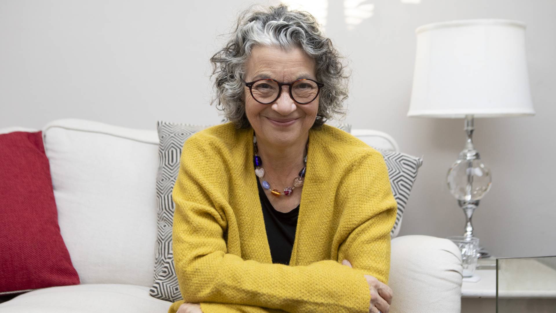 Wskazano imiona 5 kobiet, które promieniują dobrą energią