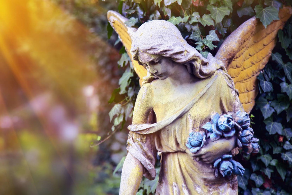 Anioł odrodzenia będzie miał w opiece 3 znaki zodiaku