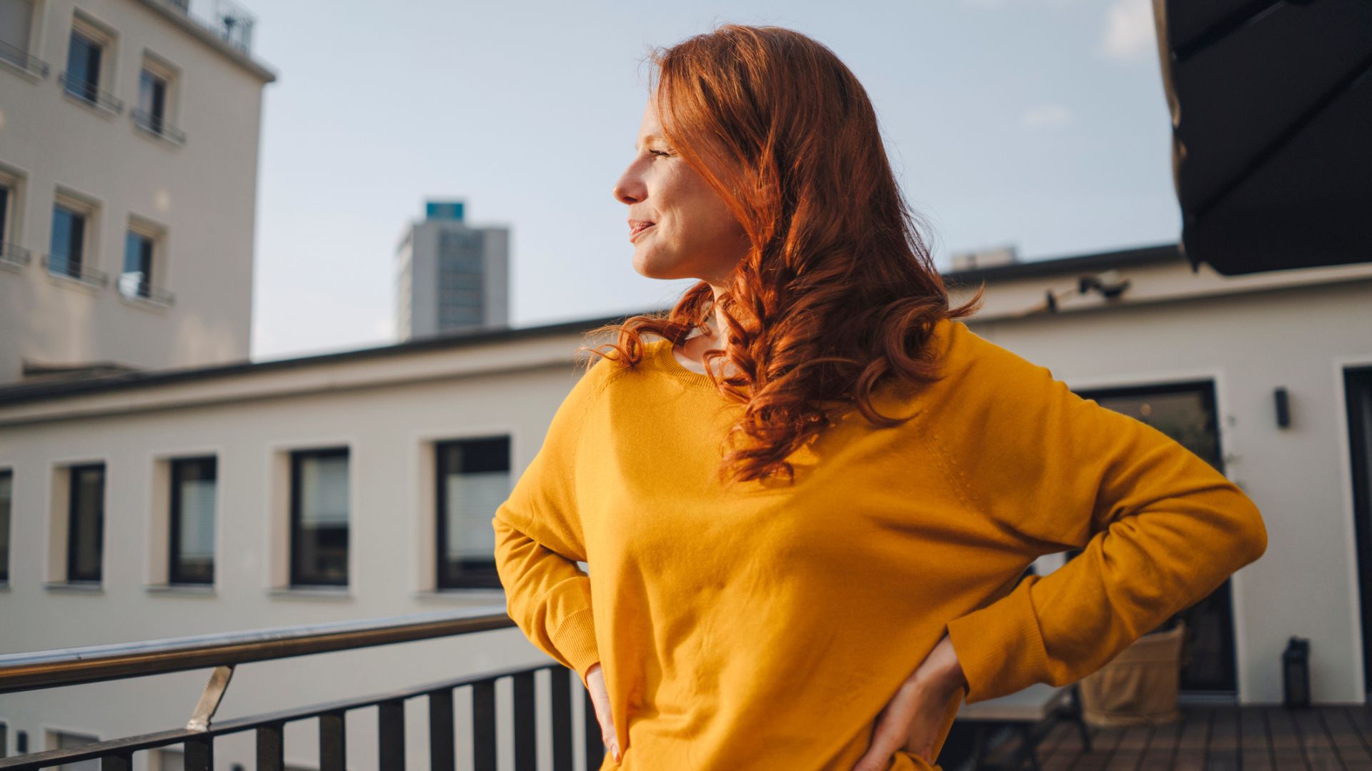 ptak na balkonie zwiastuje przypływ miłosnych uczuć