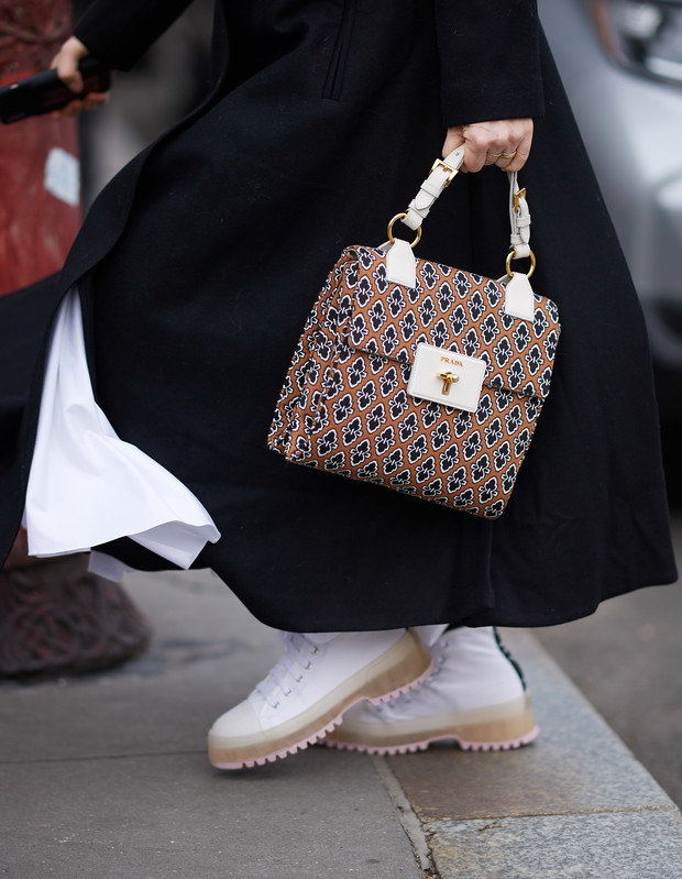 Torebki na wiosnę: trendy moda wiosna 2019