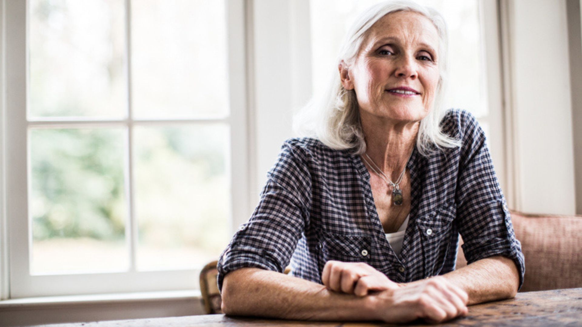 Połóż to pod stół