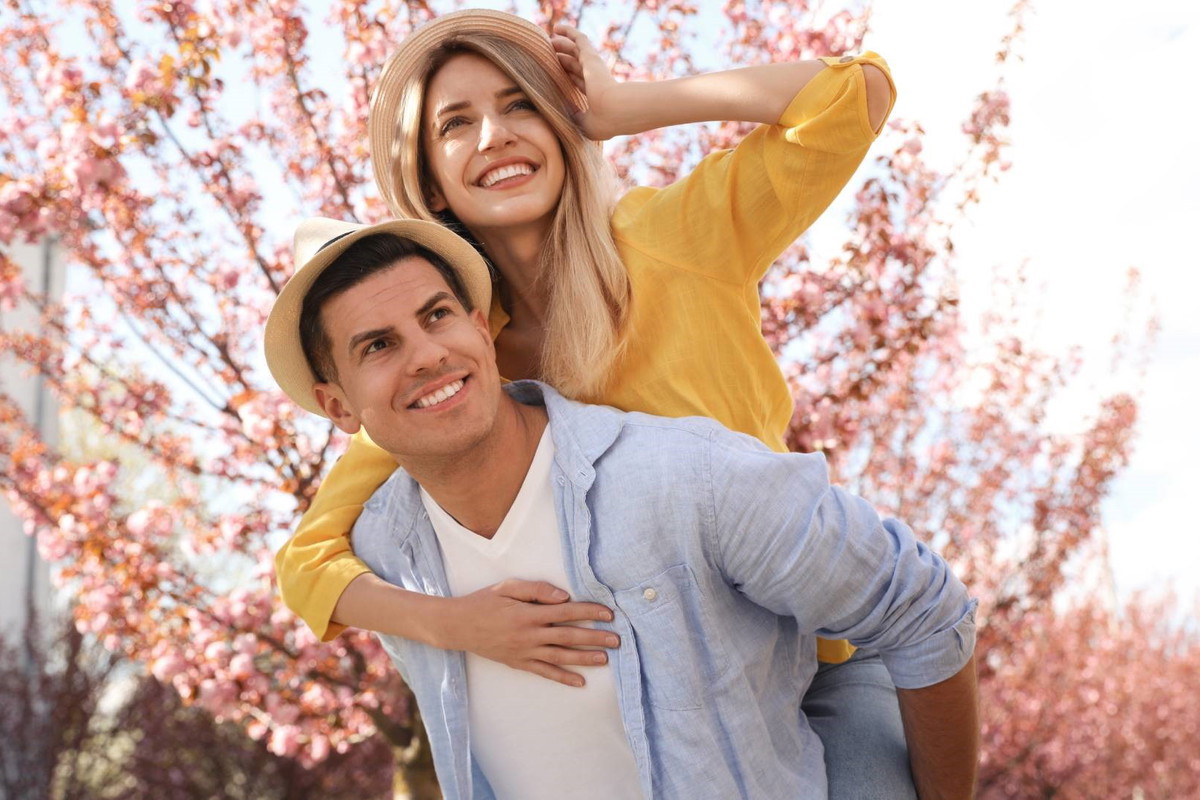 Wskazano 3 znaku zodiaku, którym w maju Amor zawróci w głowie