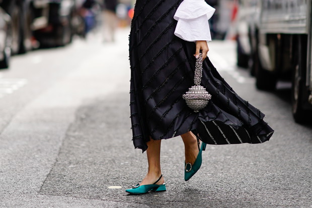 Trendy moda wiosna 2019: trendy z lat 90., które powracają