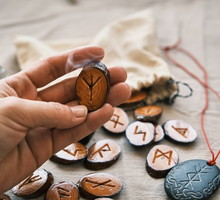 Hororskop runiczny tygodniowy 16-22 kwietnia 2024