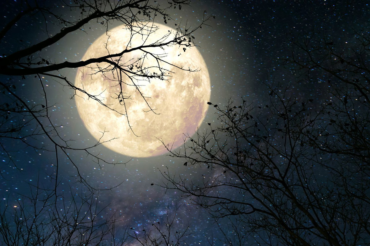 Pełnia Księżyca marzec 2024