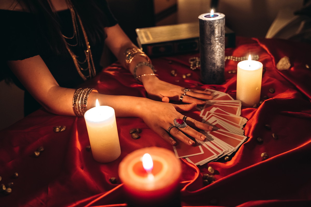 Tarot tygodniowy 13-20 marca 2024