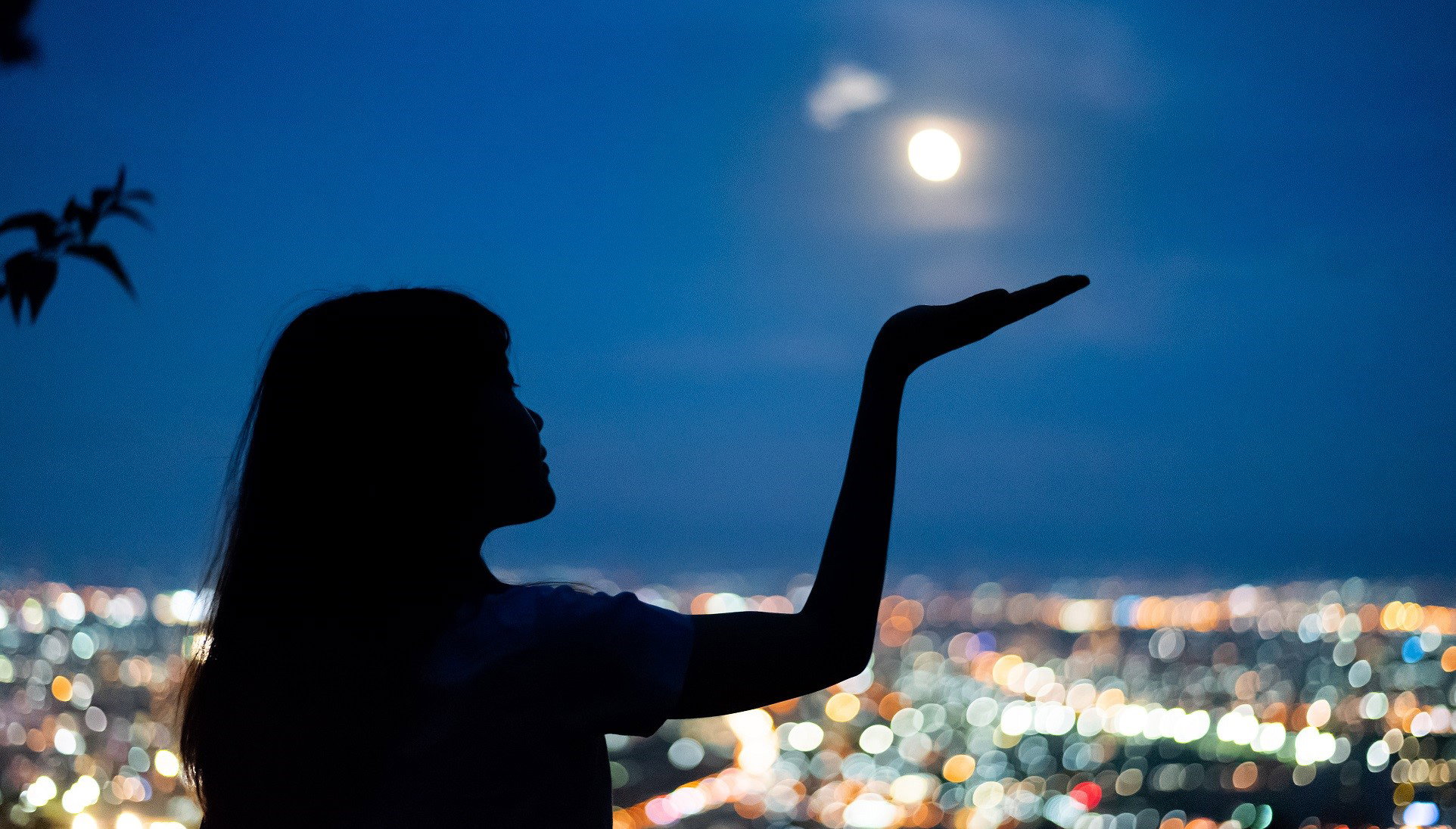 Księżycowa kumulacja energii na Dzień Kobiet