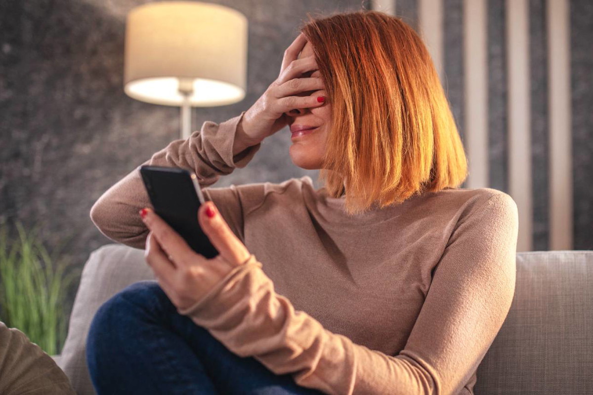 Dzwoneczek przy oknie blokuje złe oko