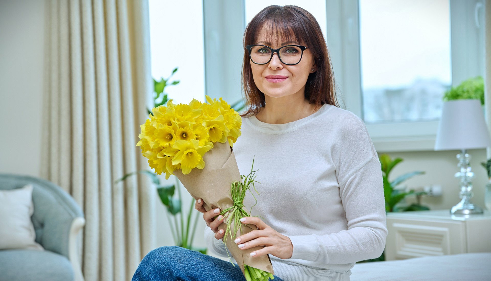 Nie trzymaj kwiatów w tym miejscu. Przyciągną łzy i pecha w miłości