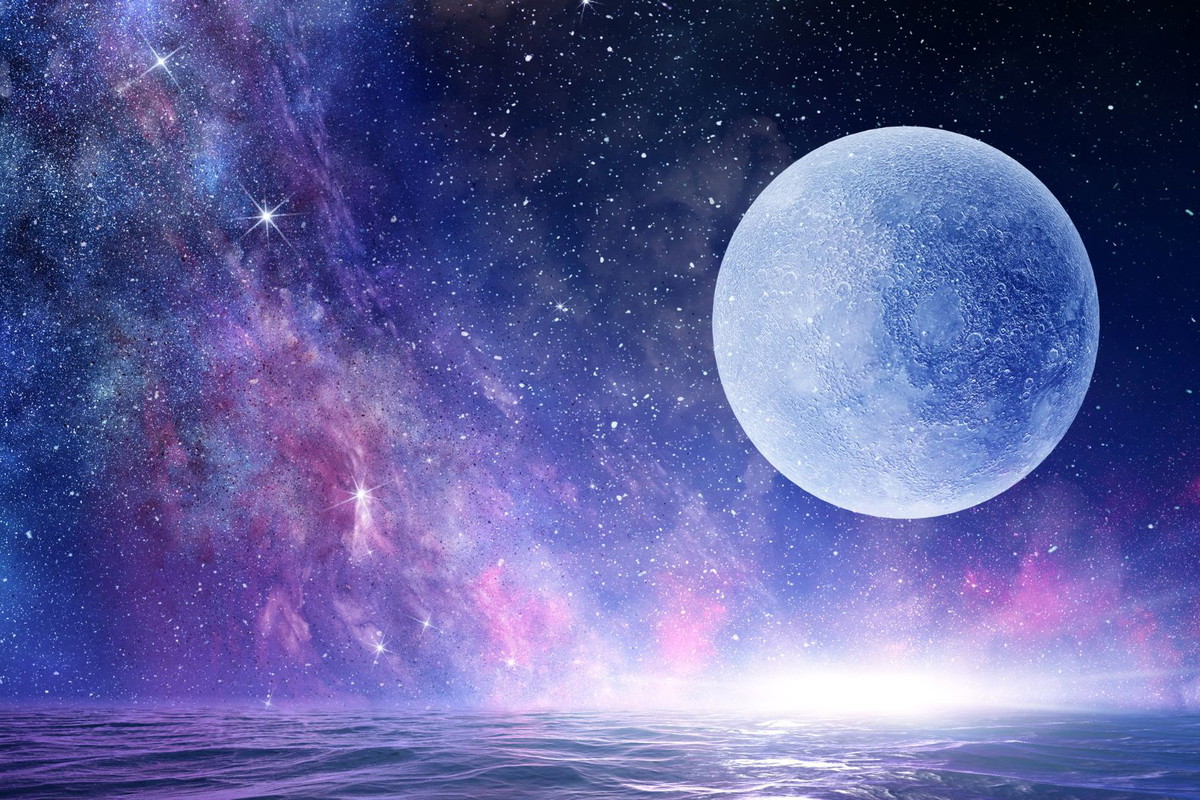 pełnia księżyca luty 2024