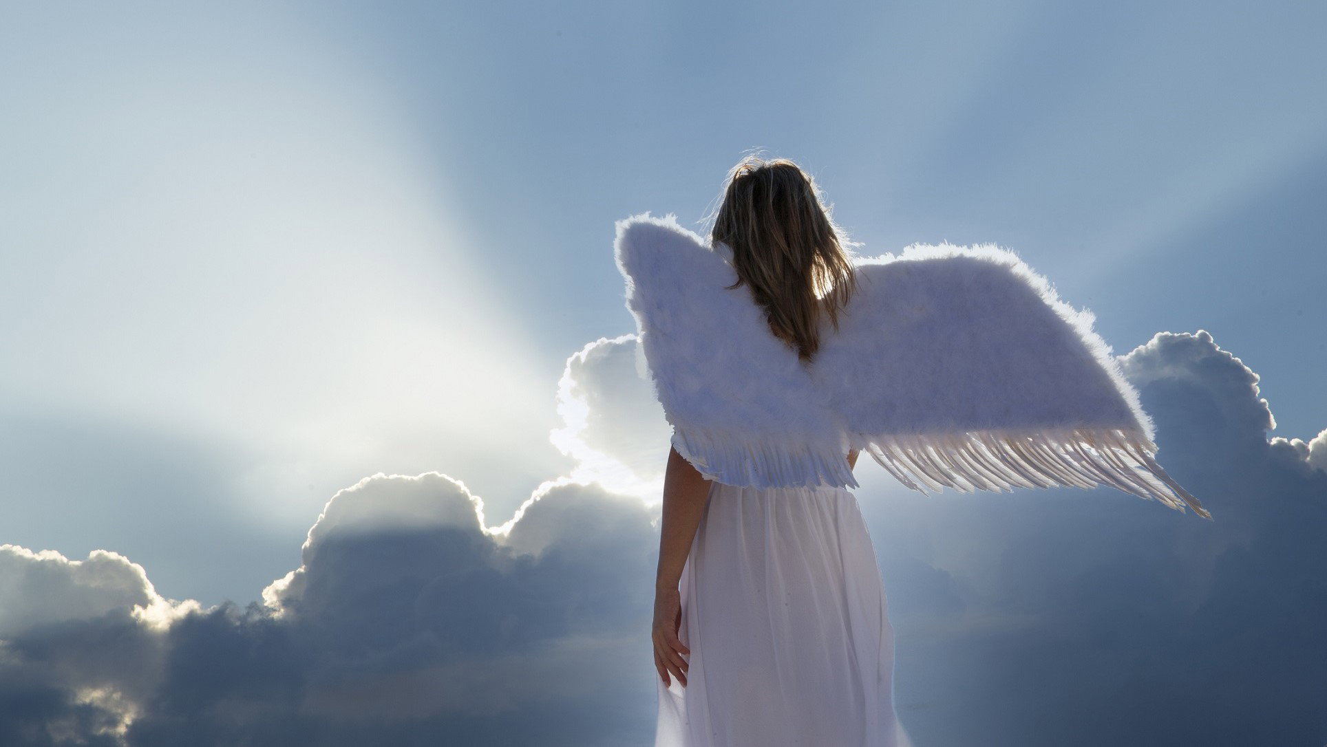 Anioły otwierają bramy miłości tym 4 znakom zodiaku. Wkrótce odnajdą wielkie uczucie