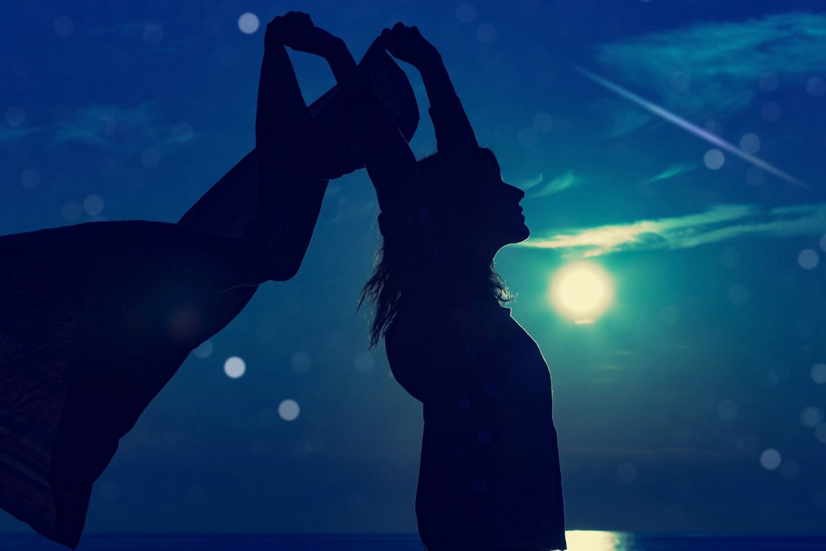 Rytuał Białego Lwa na pełnię Księżyca