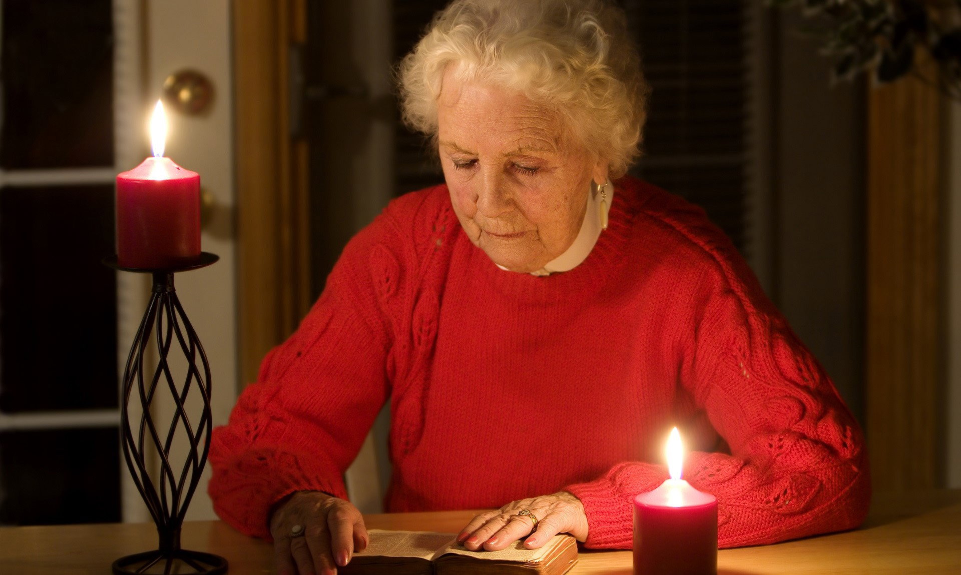 Skuteczny babciny sposób na odbicie uroku miłosnego