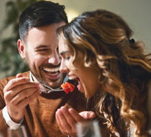 Ujawniono 3 znaki zodiaku, które flirtują na potęgę