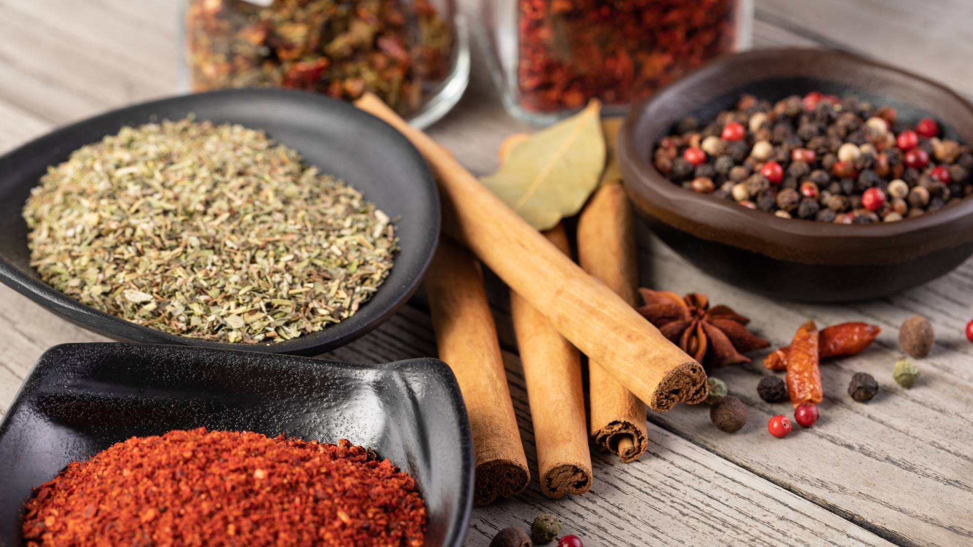 Laska cynamonu chroni przez złym okiem