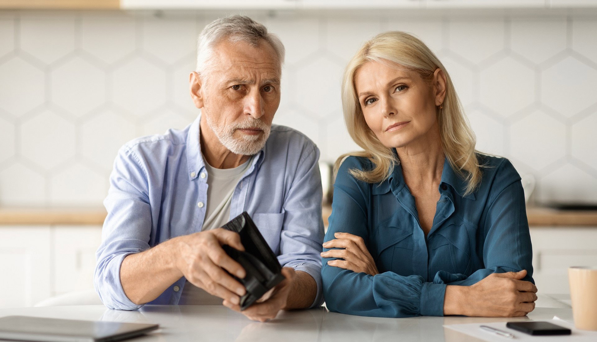 Te 3 znaki zodiaku w lutym czeka finansowa porażka