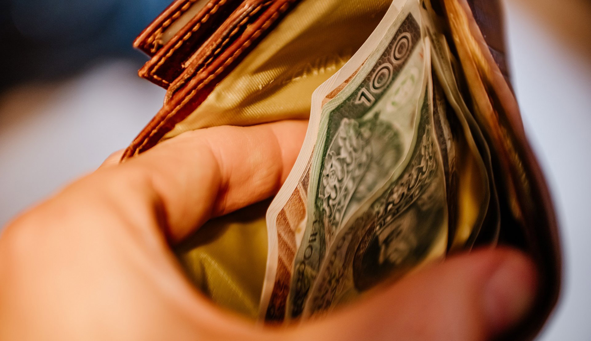 Ten pechowy banknot w portfelu odpycha pieniądze