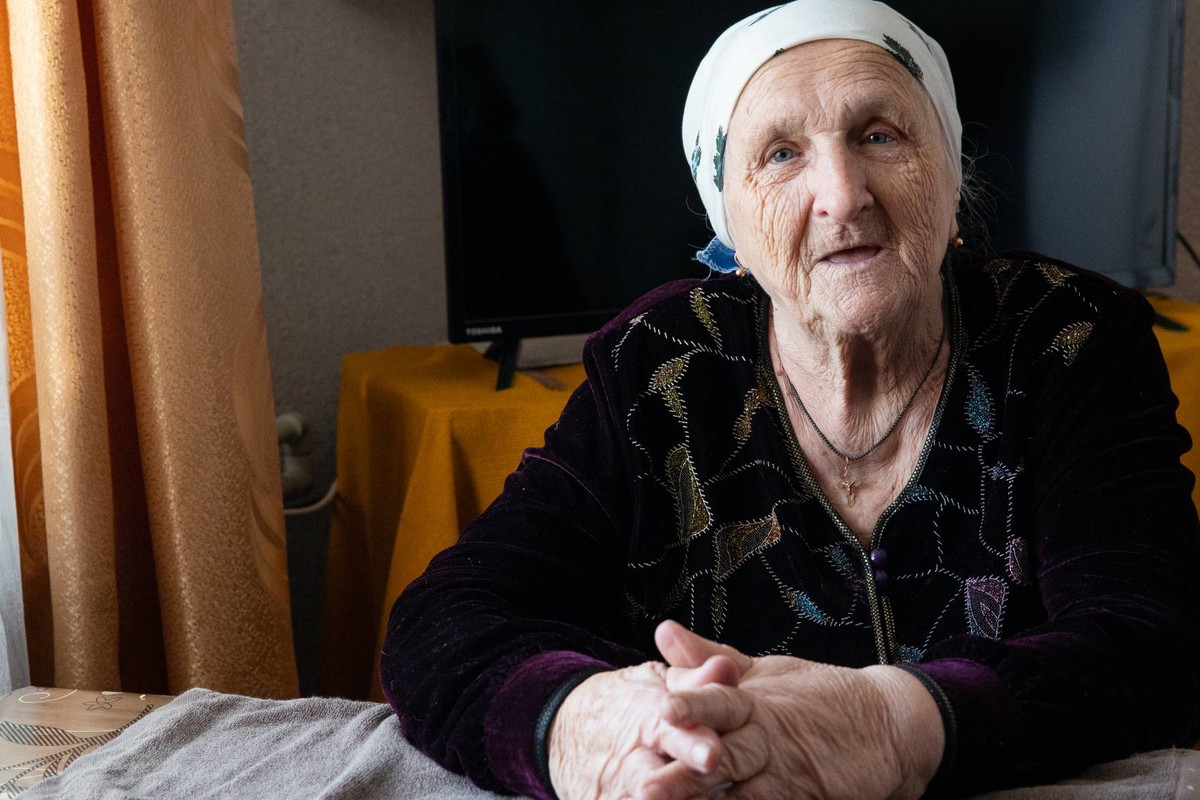 Babciny sposób na zdejmowanie uroków z użyciem wiązu