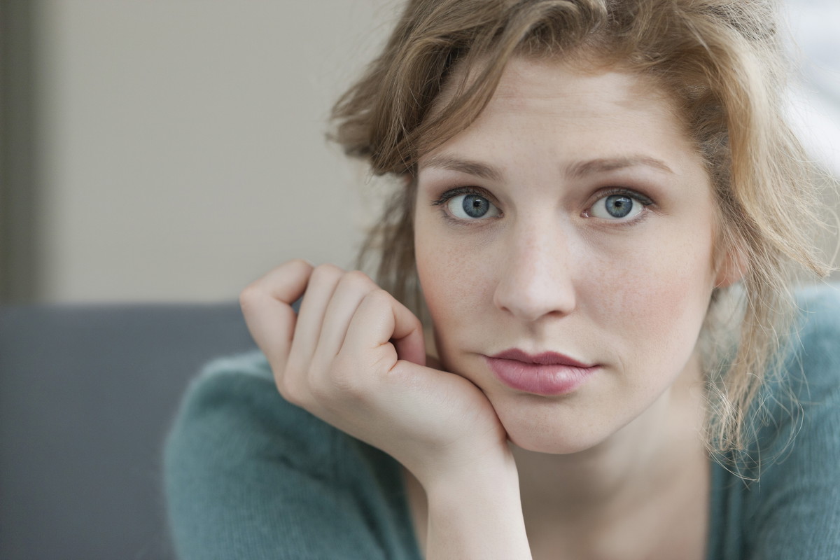 smutna kobieta