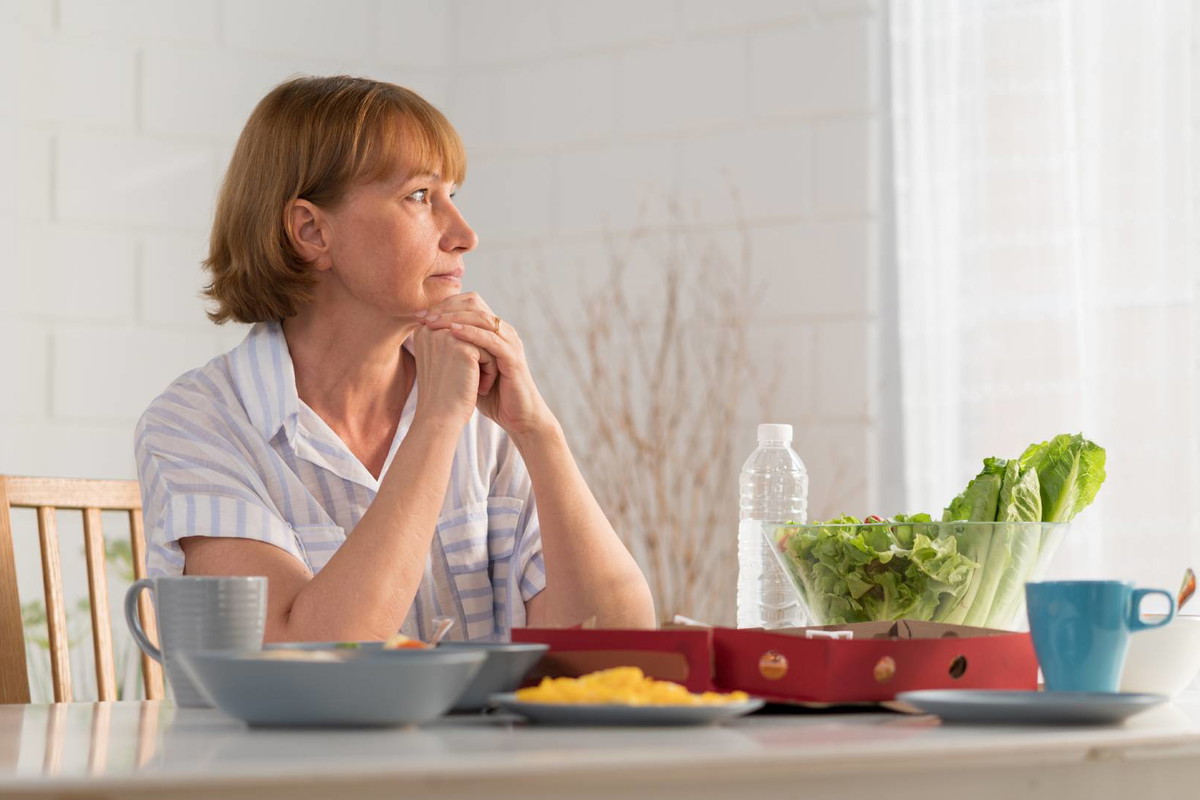 Pęknięte jajko zwiastuje kłopoty w rodzinie