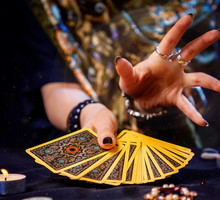 Tarot na grudzien 2023