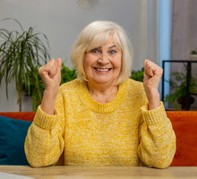 Wskazano 3 znaki zodiaku, które w grudniu rozbiją bank. Mała fortuna odczaruje ich święta