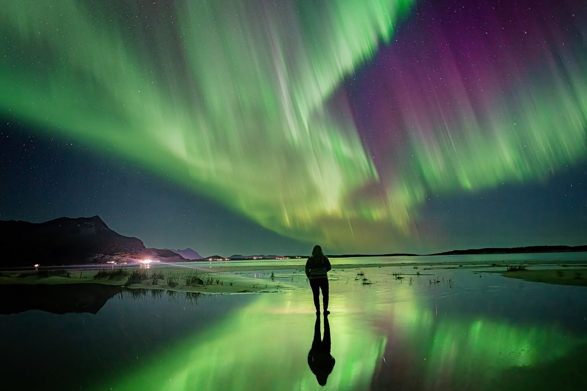 Rok 2024 będzie pełen niezwykłych podniebnych zjawisk. Zorze polarne w Polsce w 2024 roku