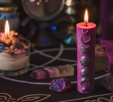 Zapal świecę w tym kolorze, gdy jesteś w sytuacji bez wyjścia. Przyniesie rozwiązanie i harmonię