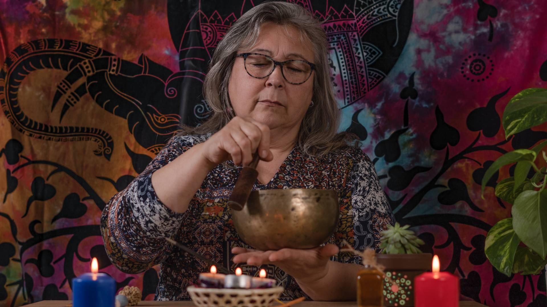 Oto imiona 7 kobiet, które władały magią w poprzednim wcieleniu