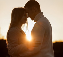 Osoby o tych 5 imionach czeka romantyczny weekend. Trzeba spełnić tylko 1 warunek