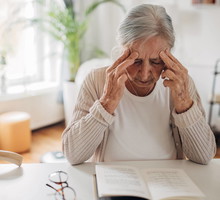 Toczenie jaja po progu usuwa pecha