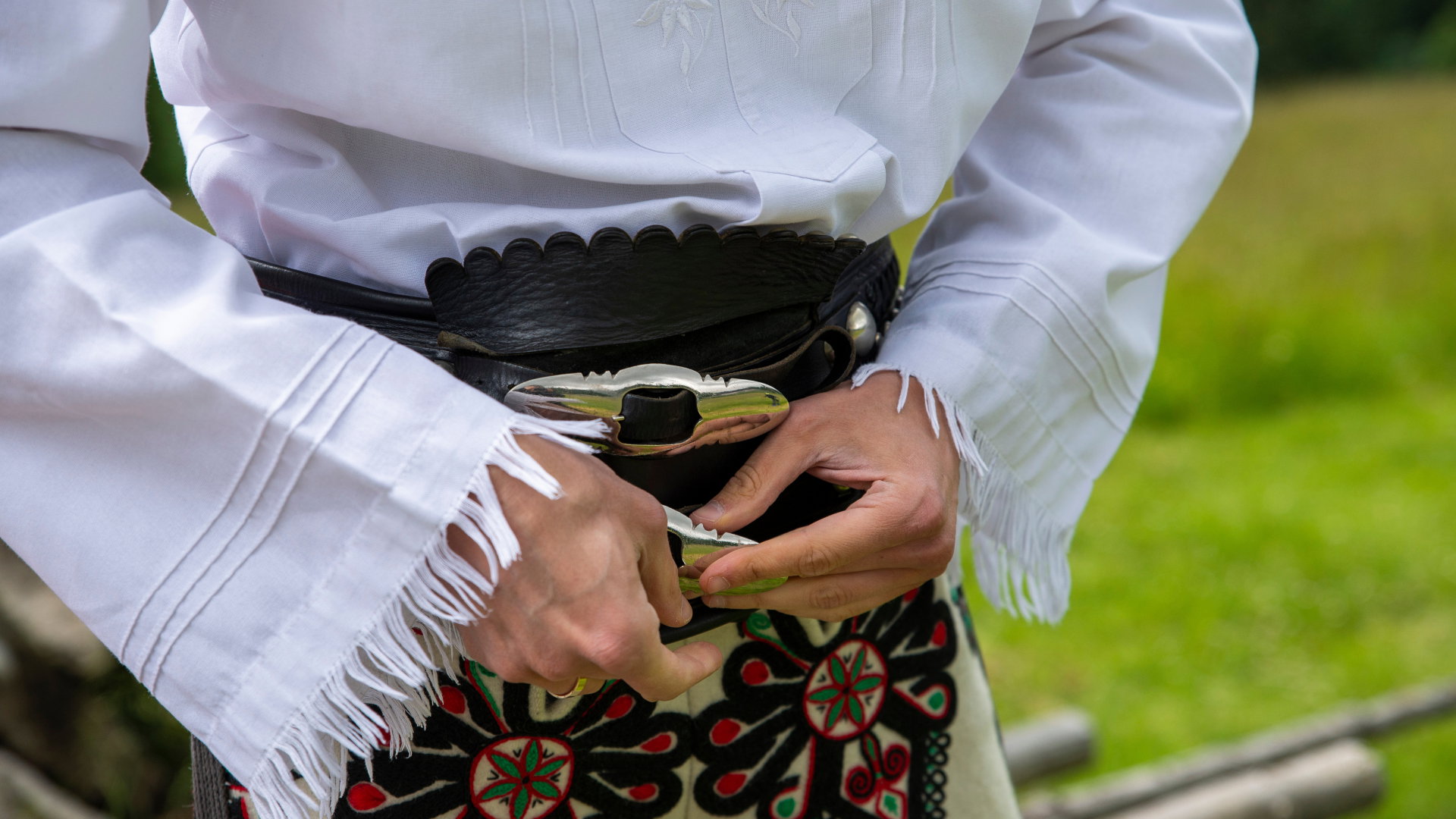 Nie dziel się chlebem po zachodzie Słońca