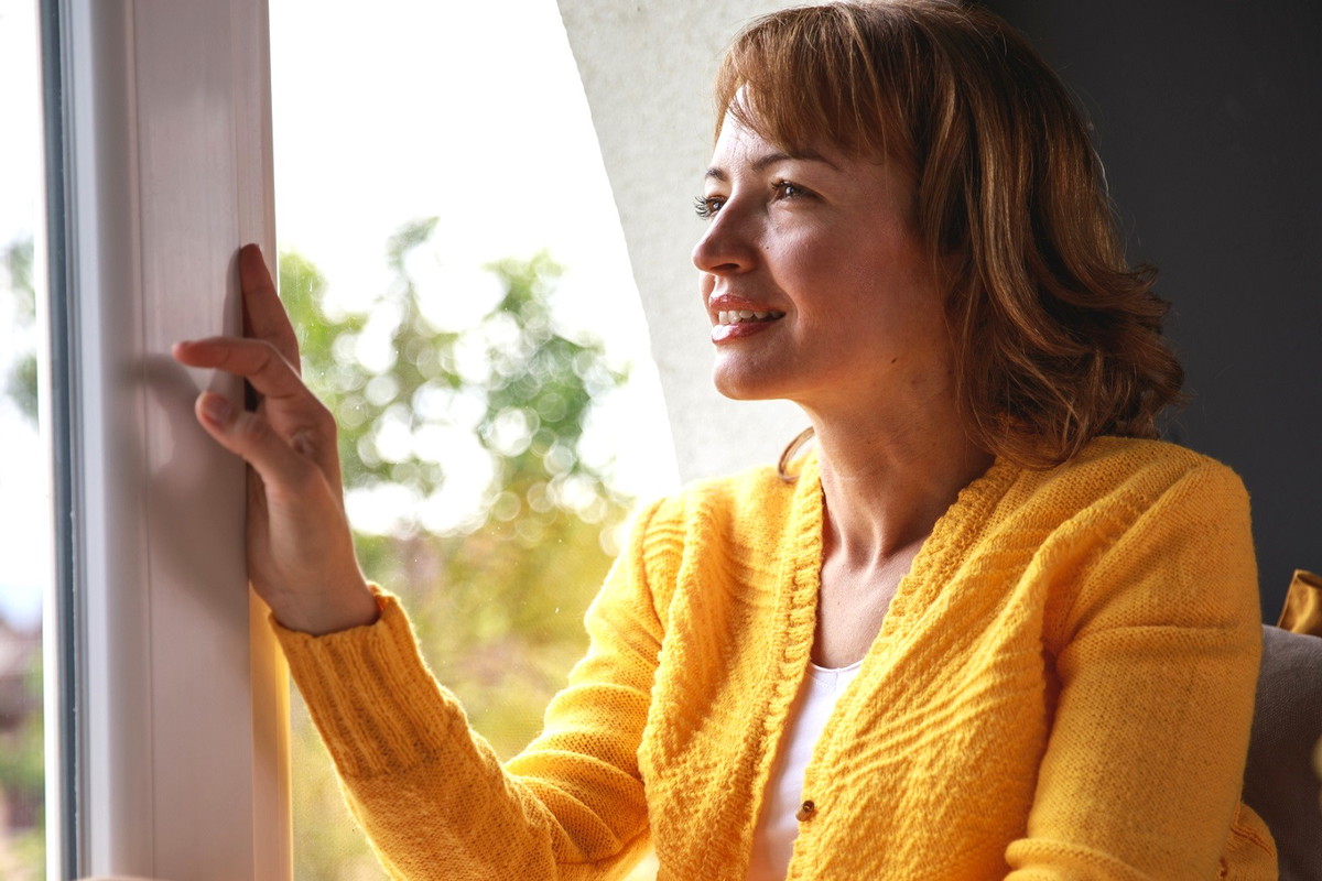 Ten ptak na parapecie przynosi dobre wiadomości. Wkrótce przełamiesz złą passę