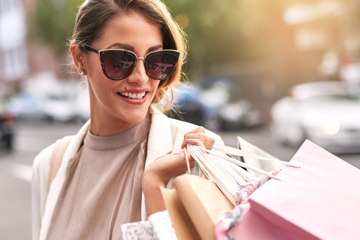 Kobiety o tych 3 imionach kochają zakupy