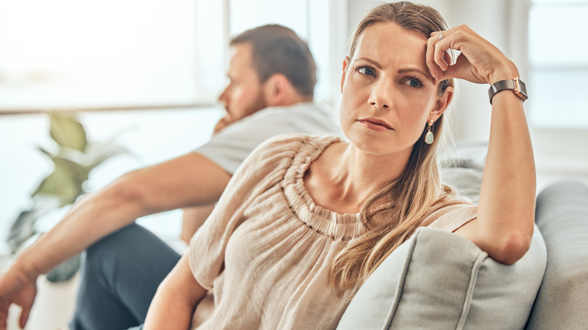 Wskazano 3 imiona kobiet, które zawsze chowają urazę. Nie jest łatwo zdobyć ich przebaczenie