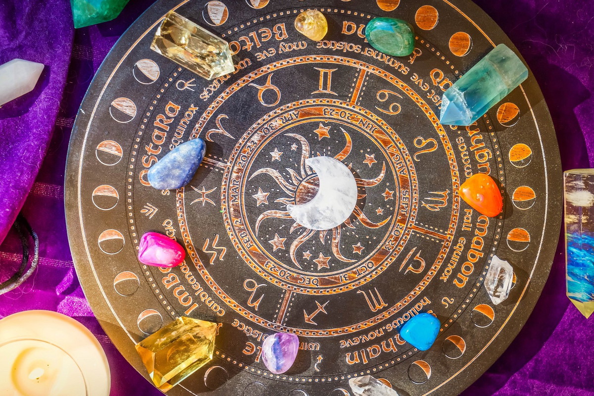 Horoskop kryształowy na listopad 2023