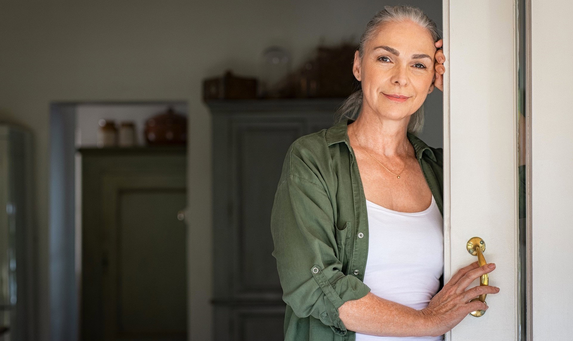 Połóż ten drobiazg pod wycieraczkę, a pożegnasz sąsiedzką zawiść