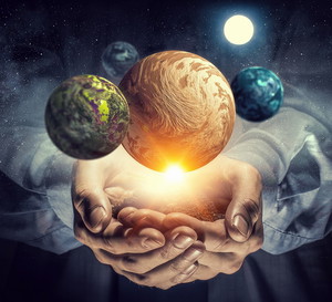 Nadchodzi kosmiczna kumulacja w Skorpionie. Trójkąt mocy połączy 3 znaki zodiaku