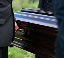 przesądy związane z ubraniem zmarłego