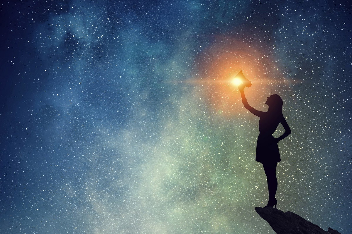 To kosmiczne zjawisko otwiera bramę prawdy. Los odkryje karty 4 znakom zodiaku