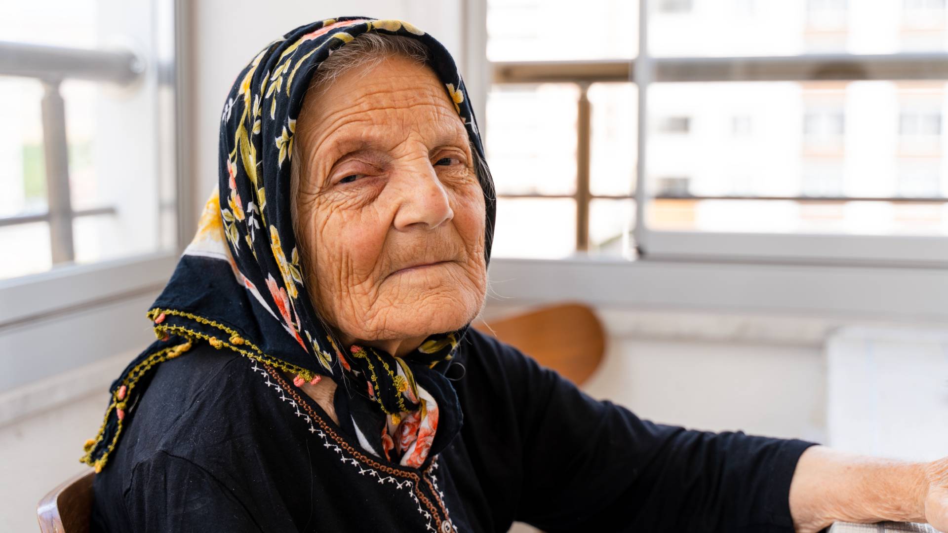 Babcia z Podkarpacia radzi zerwij 1 liść nasięźrzału pospolitego, a zapewnisz sobie miłość i bogactwo. Ale jest haczyk GettyImages Phynart Studio